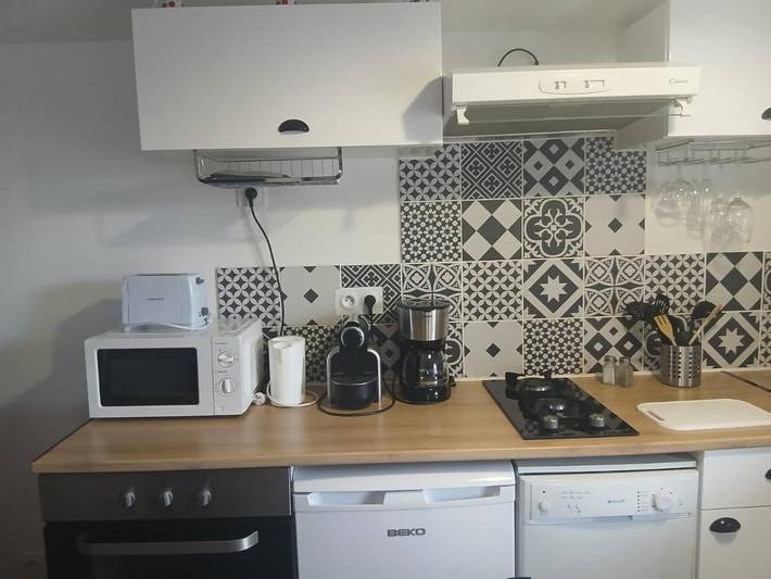 Gîte pour 2 personnes, avec terrasse à Champagné-les-Marais - 2