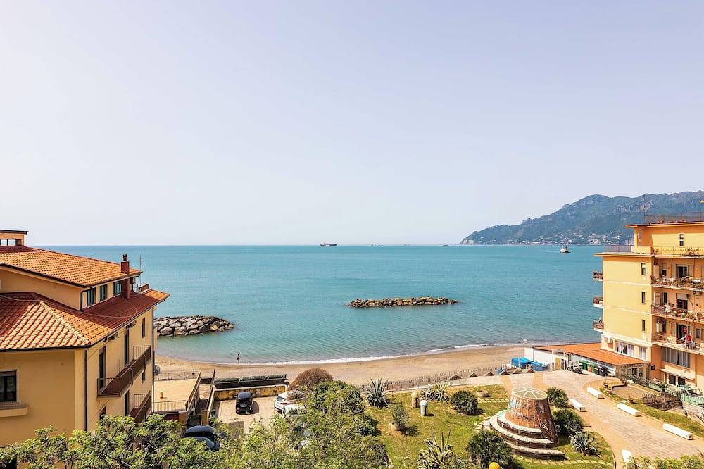Ganze Wohnung, Casa Elan Salerno, large and bright apartment, a stone's throw from the beach in Salerno, Tyrrhenische Küste Kampanien