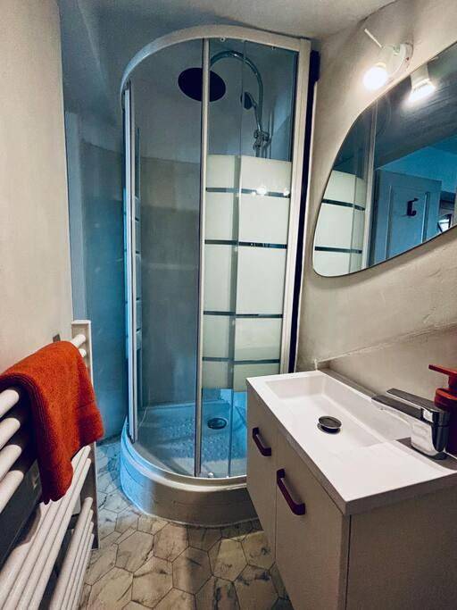 Appartement entier, Mini - Tout petit mais cozy ! in Brignoles, Région de Brignoles