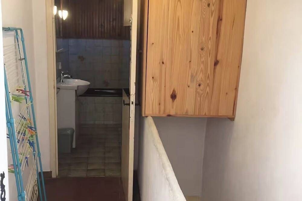 Atypical village house in Cuers, Toulon region