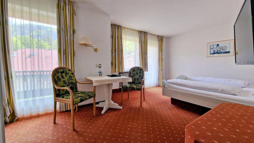 BnB für 2 Personen, mit Balkon am Forggensee