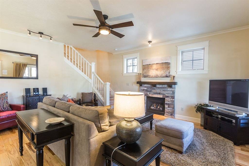 Bluebird Day - Harmon Park Bungalow Außergewöhnliche Lage Fahrrad oder zu Fuß überall in Bend, Mt. Bachelor