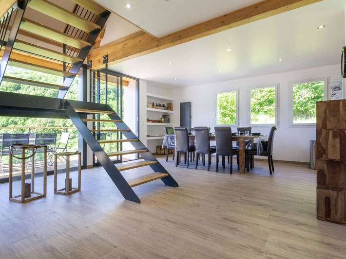 Neues Haus in Grust für 12 Personen, 4 Schlafzimmer, Wifi, Parkplatz, Bettwäsche und Reinigung inkl. in Grust, Nationalpark Pyrenäen