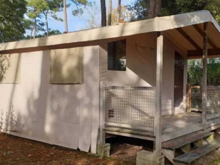 Camping pour 5 personnes, avec Bassin pour enfant dans l' Isère - 2