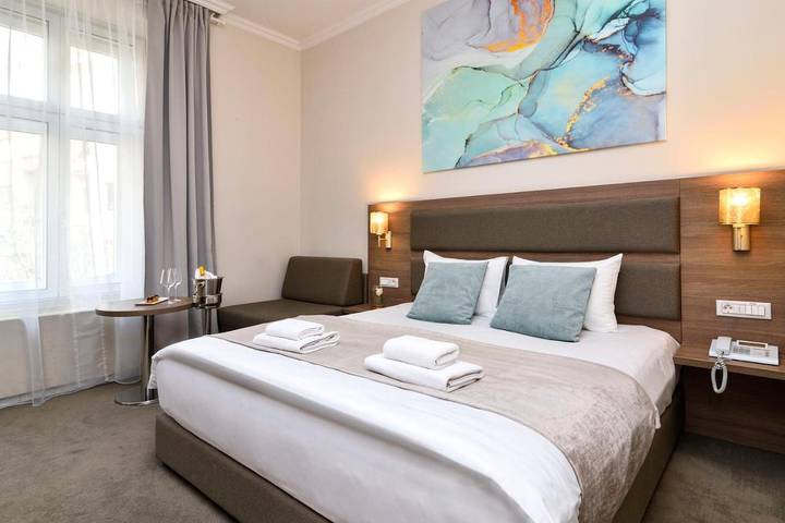 Hotel para 2 personas - 1