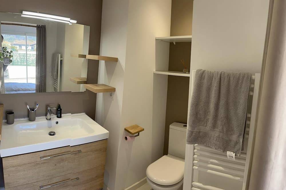 Maison de Vacances Avec Piscine Privée en Corse in Borgo (Corsica), Bastia e dintorni