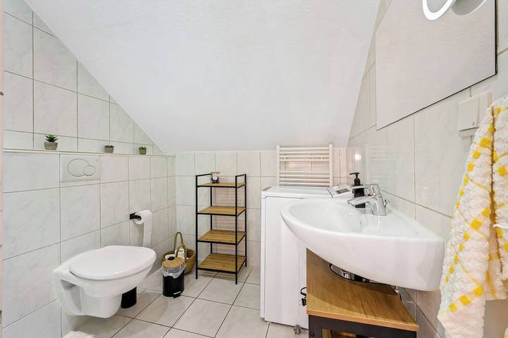 Ganze Wohnung, Cosy&Central, 500m from Main Station, Work&Stay in Wiesbaden, Südhessen