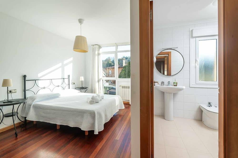 Vivienda Vacacional El Henar in Nueva de Llanes, Llanes