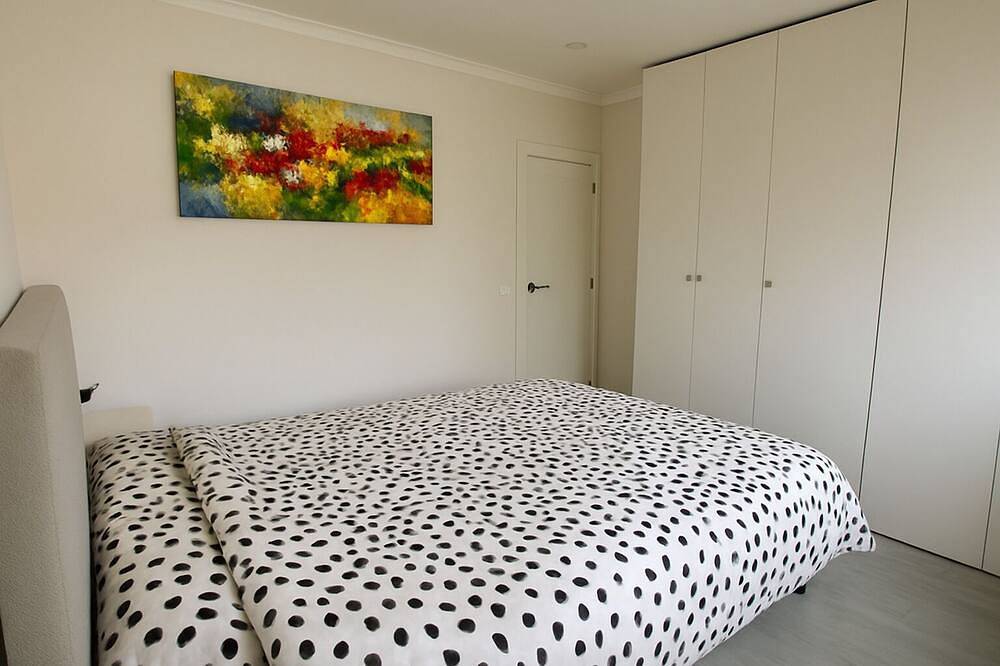 Entire apartment, Charming three bedroom apartment, a few steps from the sea! in Sant Adrià de Besòs, Barcelonès