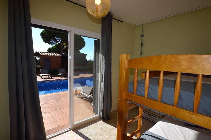 Villa Petit Castell 10 personnes piscine privée à 10 kms de la pl in Palafolls, Maresme