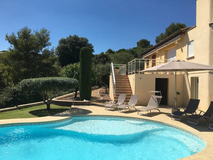 Gîte pour 8 personnes, avec piscine, animaux acceptés