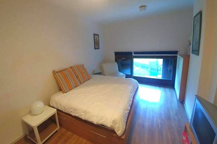 Location de vacances pour 5 personnes, avec terrasse ainsi que jardin et piscine à Alins - 3