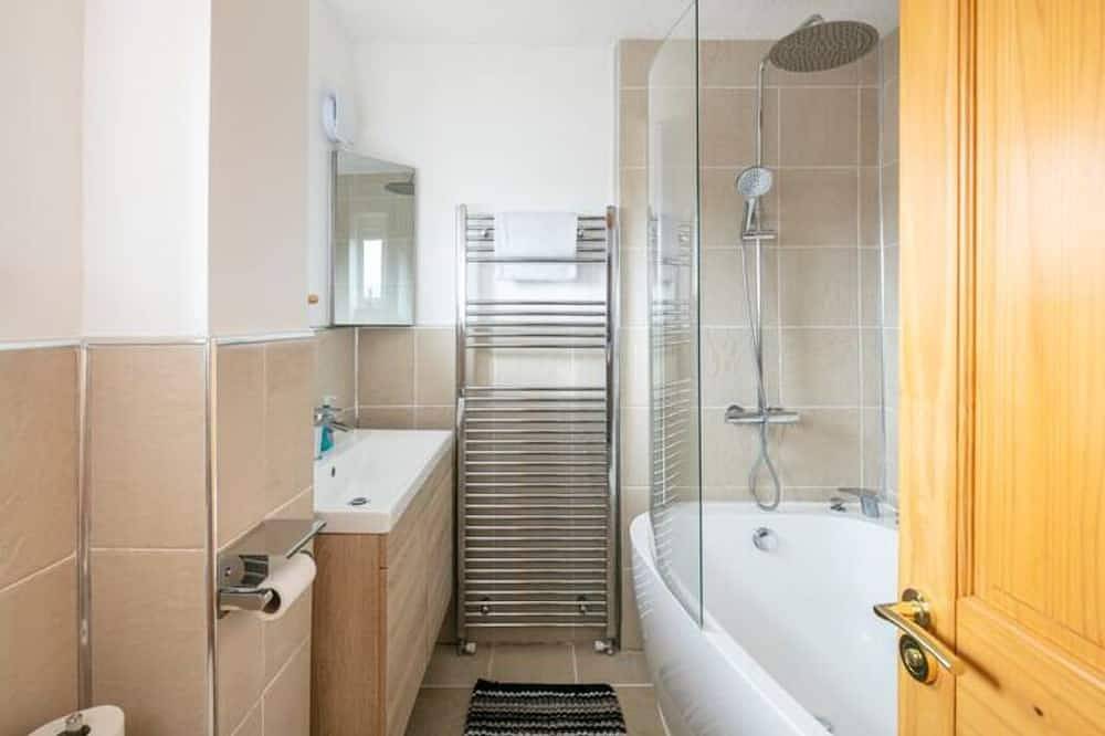 Peaceful Double Room, Large Tv, With Great Transport Links in Bolton (desambiguación), Gran Mánchester