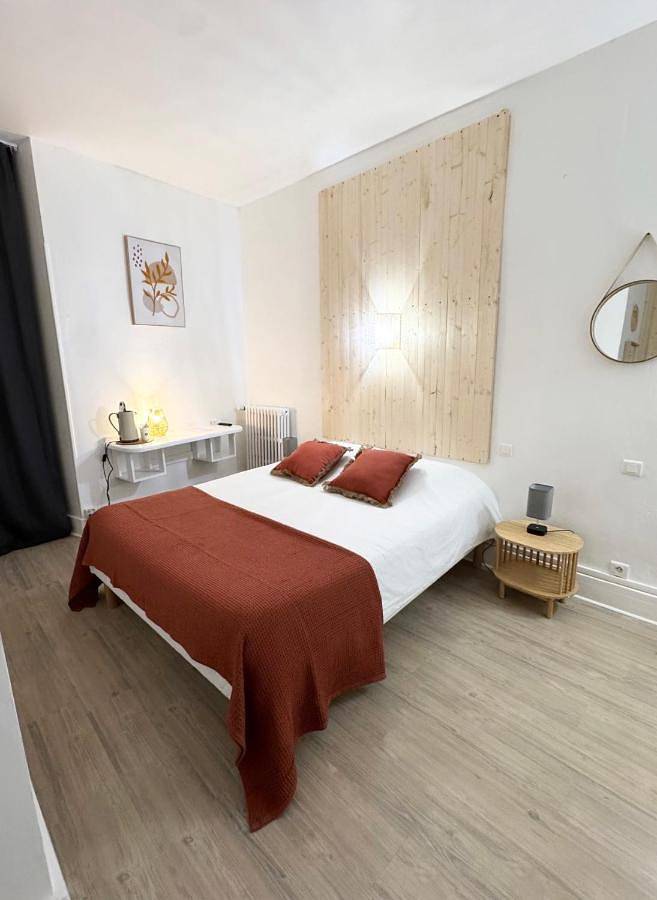 Hôtel pour 3 personnes, avec terrasse et vue à Eauze - 2