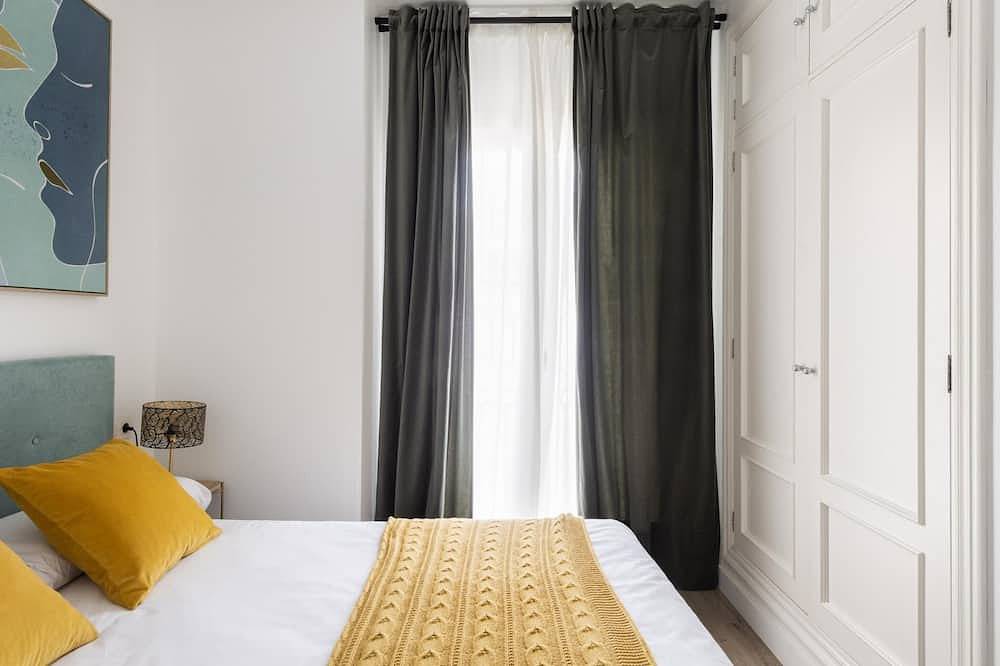 Apartamento entero, Misterhost Santiago con piscina in Casco Antiguo, Sevilla