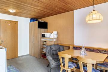 Studio für 4 Personen in Ried im Zillertal, Ski-Optimal Hochzillertal, Bild 4