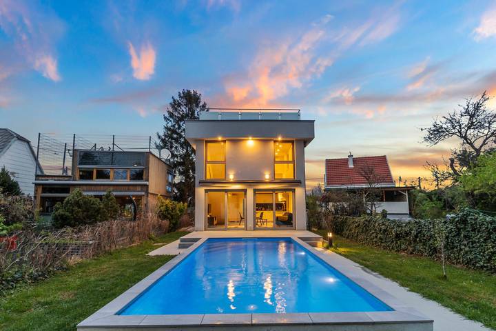 Vacation rental for 5 people, with Balcony and Yard in Vienna