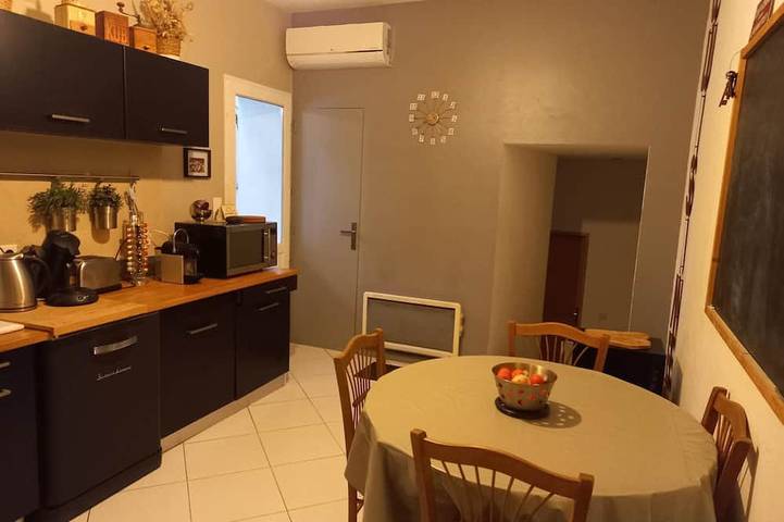 Gîte pour 6 personnes, avec jardin à Courthézon - 2