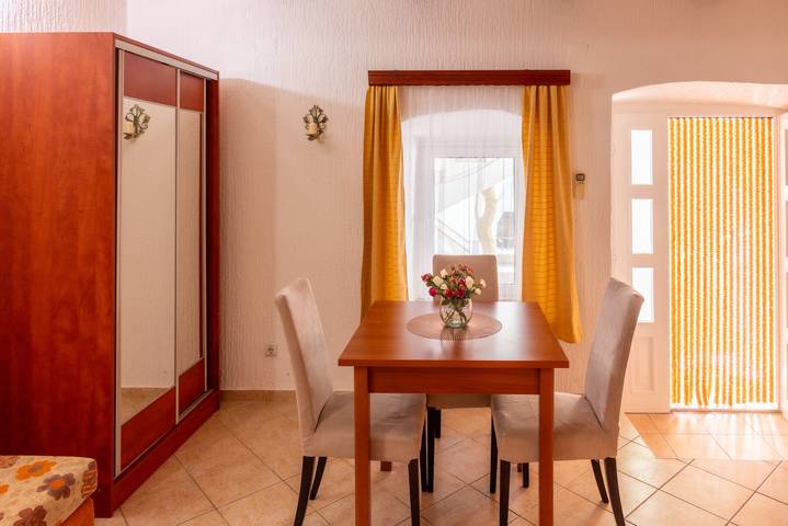 Ganzes Studio, Studio apartment Luce in Povljana, Pag