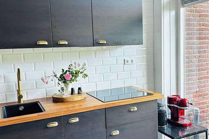 Peaceful apartment in  city farmhouse in Heiloo perfect for relaxing stay in Heiloo, Noord-Holland - Nordseeküste