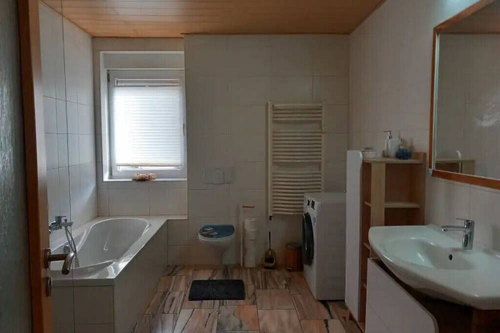 Ganze Wohnung, Ferienwohnung Linke Fewo \"Grünblick\" in Döben, Grimma