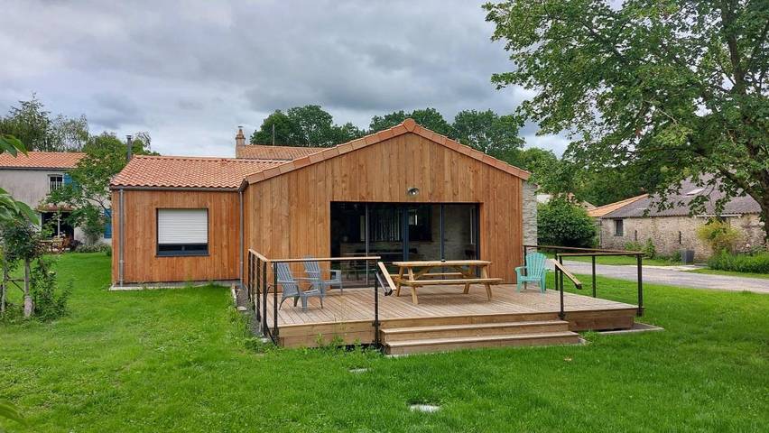 Location de vacances pour 6 personnes, avec Terrasse et Jardin dans Saint-Même-le-Tenu