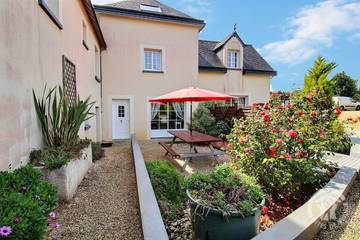 Gîte pour 2 personnes, avec jardin et terrasse à Plouha