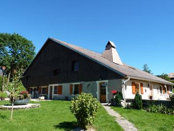 Gîte pour 4 personnes, avec terrasse et jardin, animaux acceptés dans le Doubs