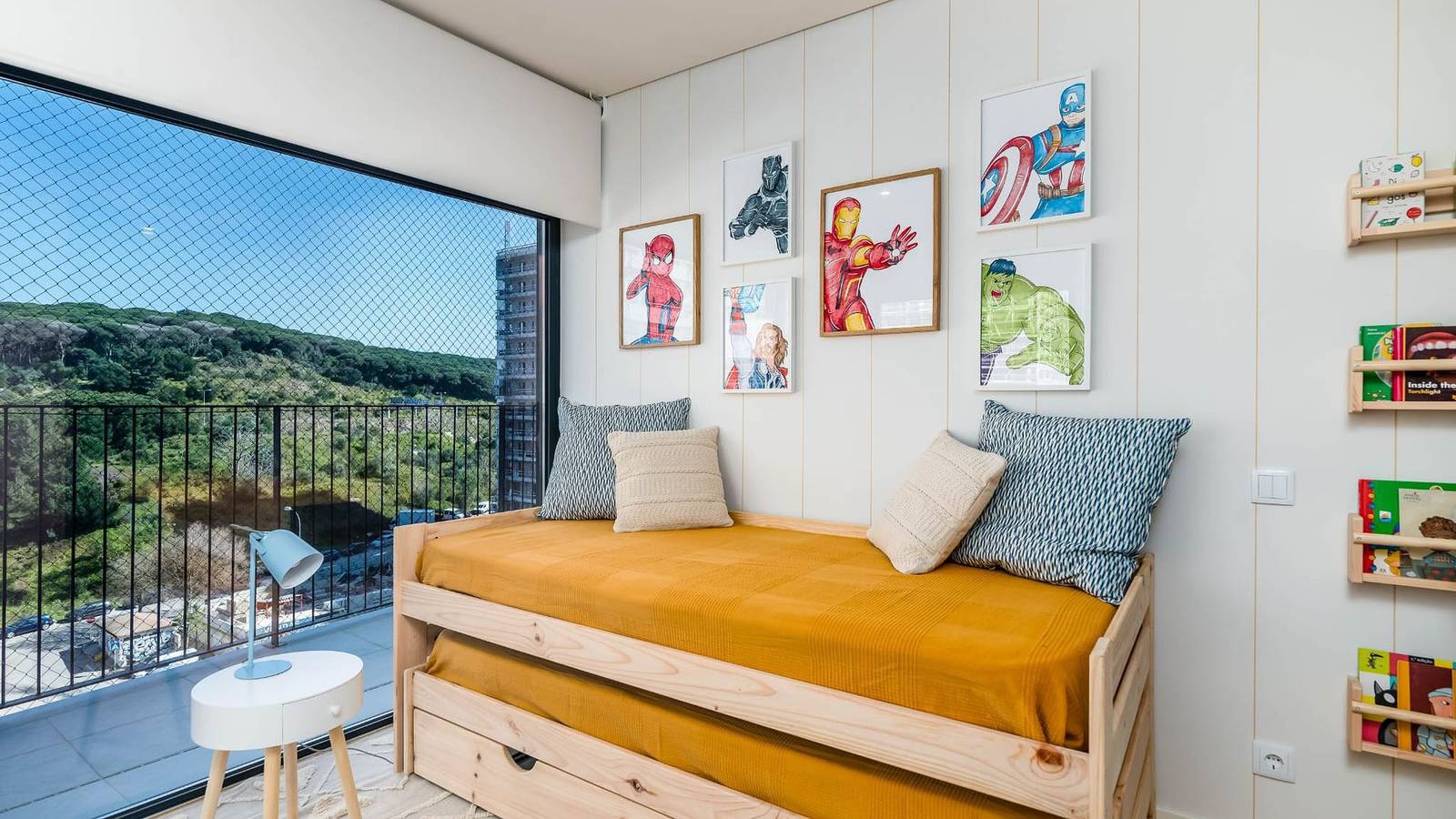 Appartamento intero, Appartamento vacanze per 6 persone con balcone in Alges, Lisbona