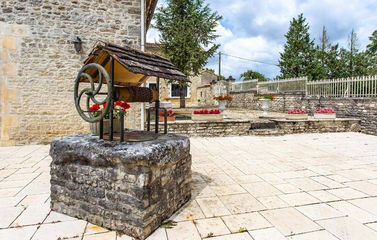 Location de vacances pour 5 personnes, avec piscine dans Lonnes - 3