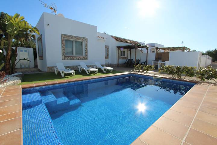 Chalet para 6 personas, con jardín además de vistas y terraza en Delta del Ebro - 3