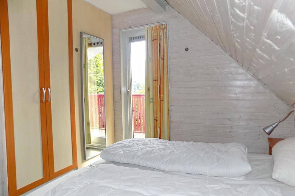 Ferienhaus bei Simone (Wlan, See, Wald, eigene Sauna) in Kirchheim, Knüllgebirge