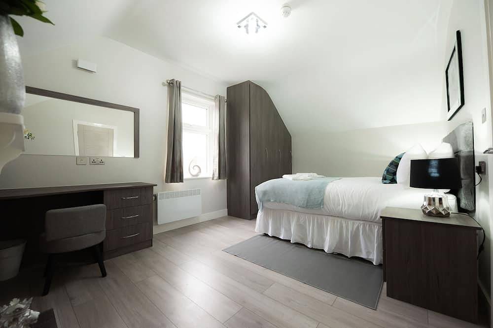 Apartamento entero, De Lujo-Ático-Baño privado-Vista a la Calle in Reading, Berkshire