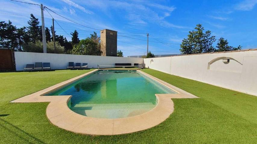 Location de vacances pour 8 personnes, avec piscine et jardin à Aimargues - 3