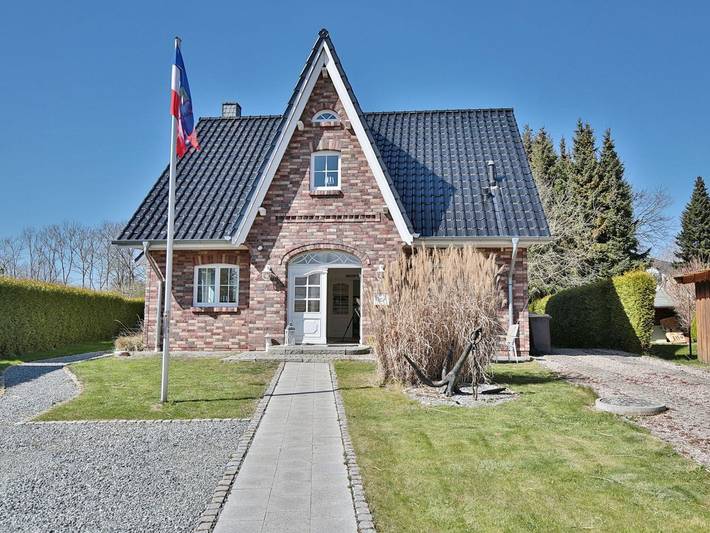 Ferienhaus für 6 Personen, mit Terrasse und Garten in Haffkrug