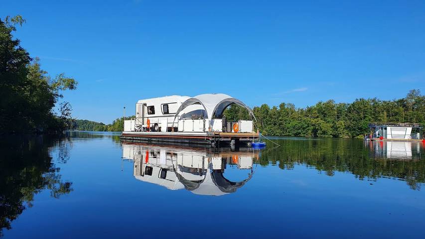 Wohnwagen für 4 Personen, mit Terrasse und Seeblick in Mecklenburg-Vorpommern - 2