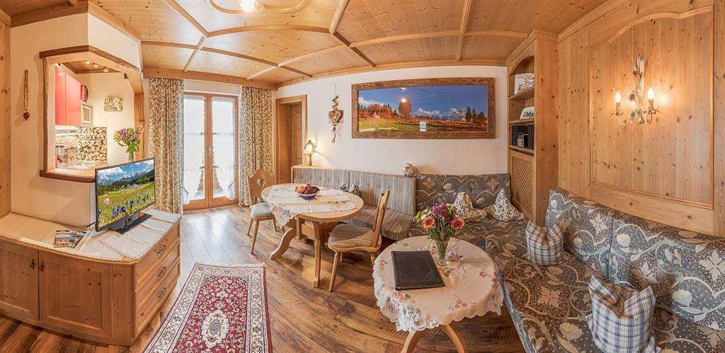 Ganze Ferienwohnung, "Karwendel" Fewo/1 Schlafraum/Dusche Wc in Krün, Bayerische Alpen