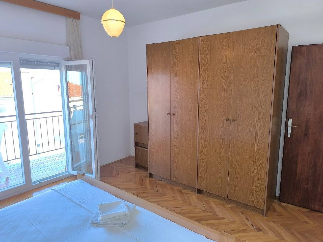 Ganze Wohnung, Ein-Schlafzimmer Apartment mit Meerblick in Primosten, Šibenik-Knin