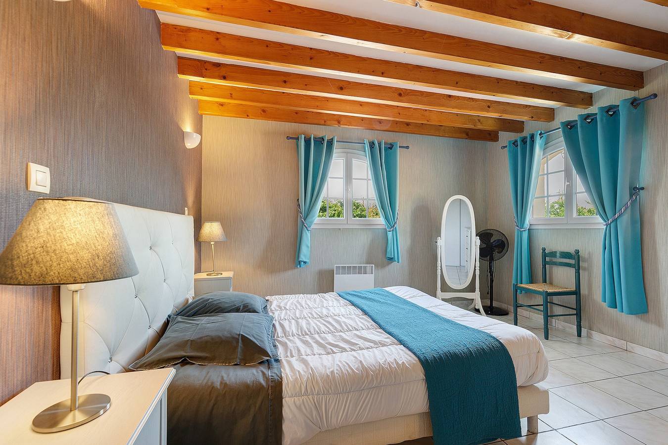 Chambre d’hôtes Myosotis avec piscine partagée, terrasse partagée et Wi-Fi in Bégadan, Parc naturel régional du Médoc