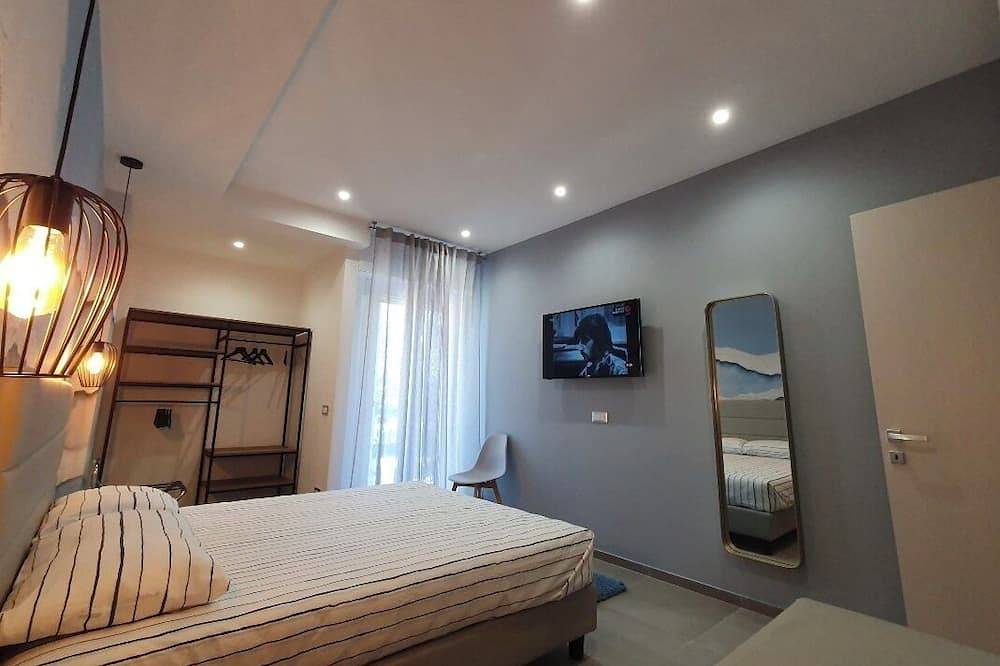 Apartamento entero, Ponente Apartment - Playa degli Angeli 200 mt from the sea in Gabicce Mare, Pesaro-Urbino