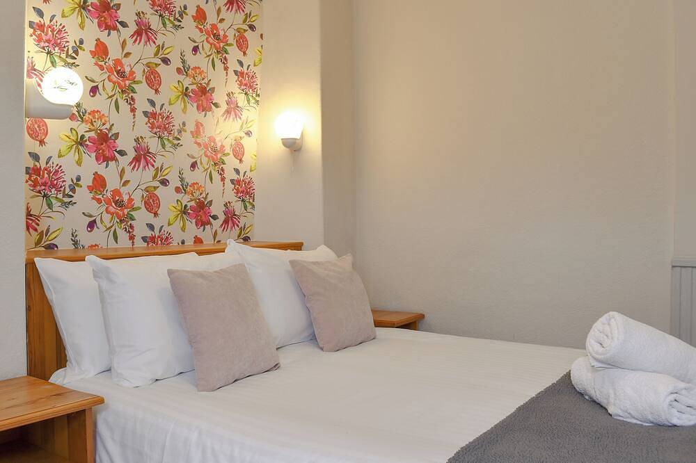 5 bedroom accommodation in Bowness-on-Windermere in Bowness-on-Windermere, Lake District