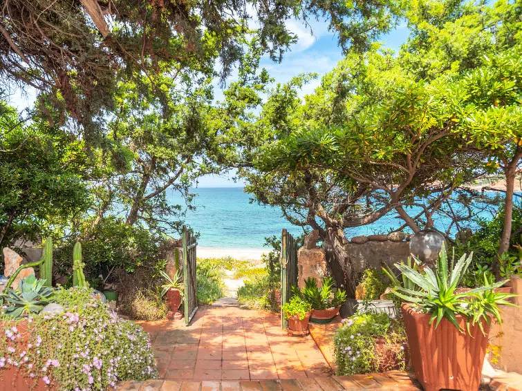 Entire apartment, 3 Rooms 4 People in La Marinedda, Trinità d'Agultu e Vignola region