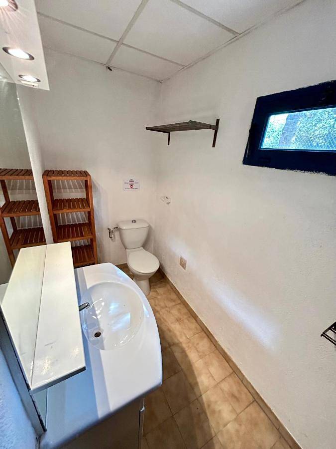 Camping pour 4 personnes, avec Terrasse ainsi que Jardin et Vue à Giens - 4