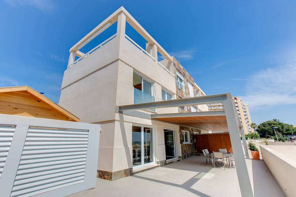 New luxury villa, first line of the Mediterranean and the Mar Menor. in La Manga del Mar Menor, Mar Menor