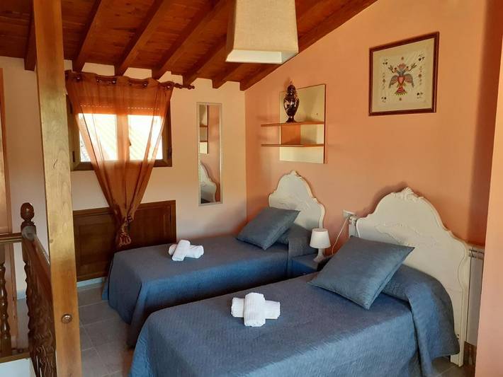 Casa rural para 7 personas, con vistas y balcón en Parque Natural de Las Batuecas - Sierra de Francia - 4