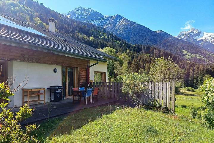 Gîte pour 3 personnes, avec jardin et terrasse