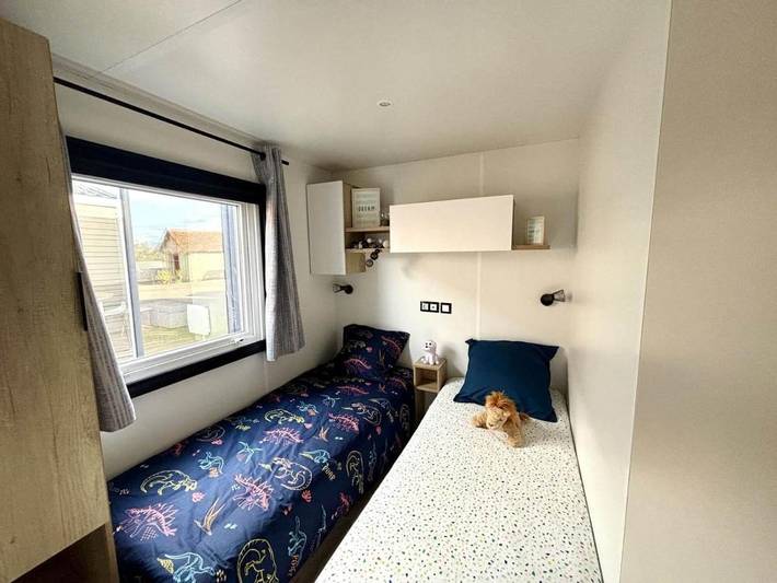 Parc de vacances pour 6 personnes, avec Terrasse et Jardin ainsi que Piscine et Vue