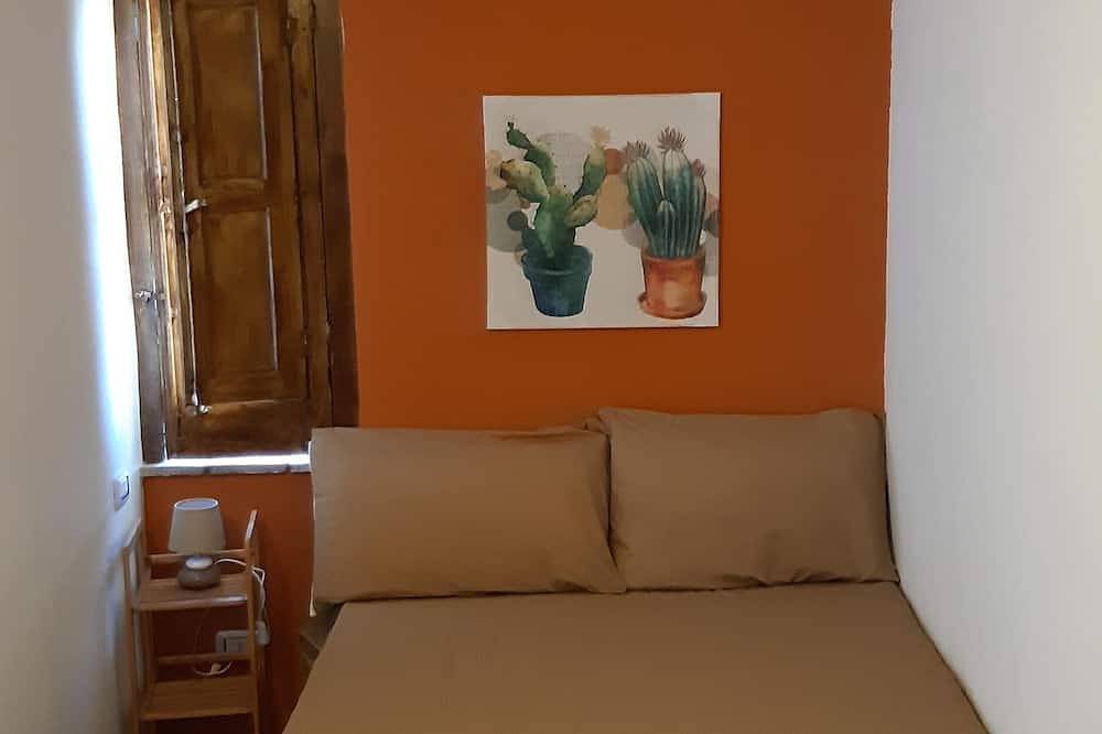 Adamo Terrasse mit Meerblick in Badolato, Catanzaro Provinz