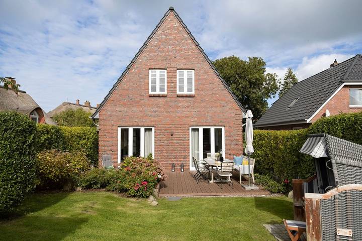 Ferienhaus für 6 Personen, mit Terrasse und Garten sowie Sauna in Oevenum