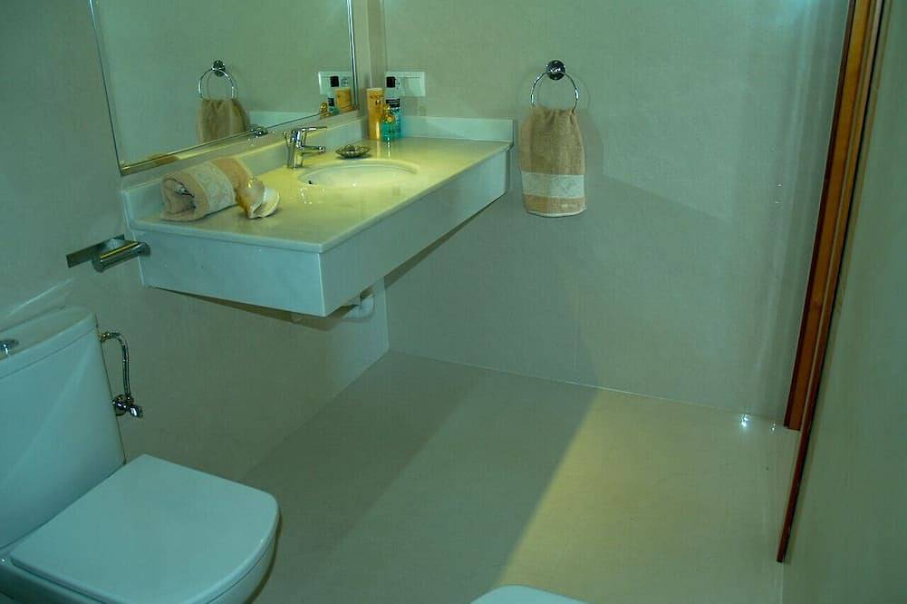 Entire apartment, Nerja Paradise Rentals - Apartment Plaza de España in Nerja Centre, Nerja